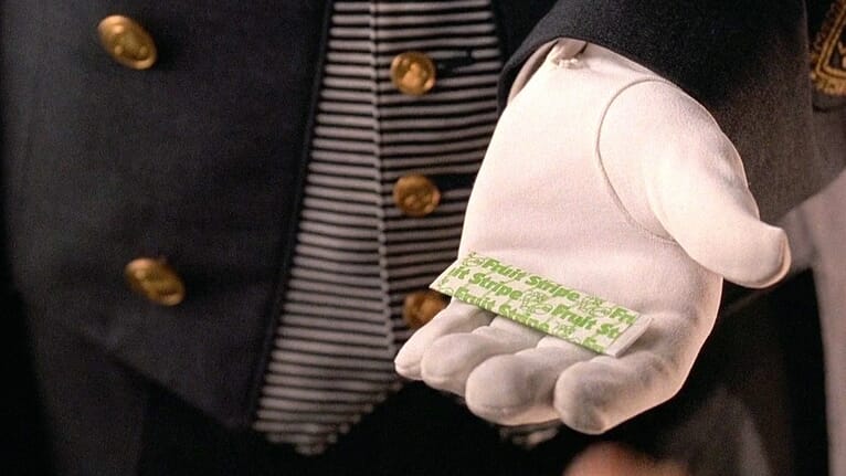 Close up of the cashless tip (a strip of gum!) that Kevin paid to the doorman in Home Alone 2